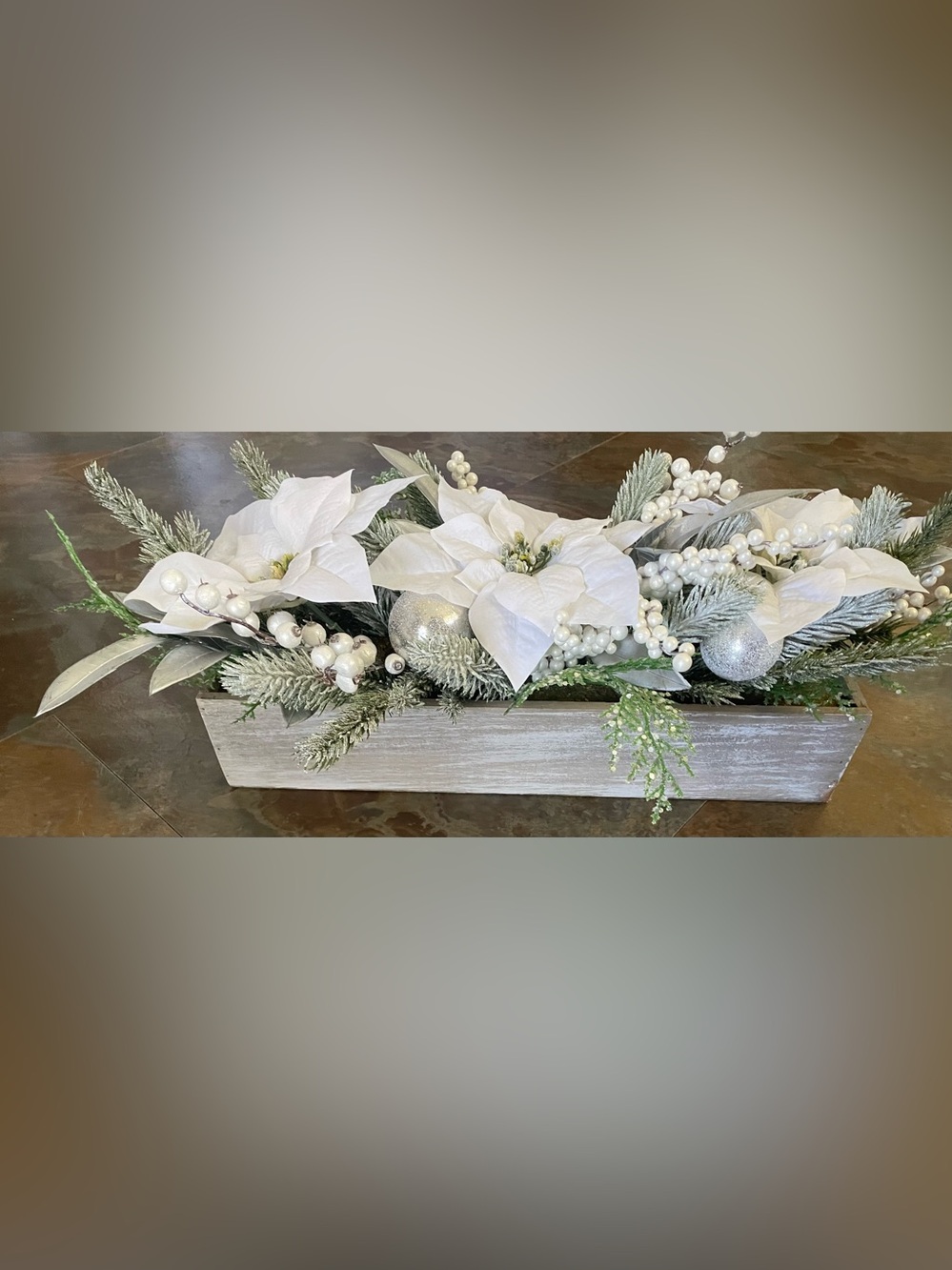 NWOT! White & Silver Poinsettia Holiday Centerpiece w/Frosted Accents 18x5x3.5